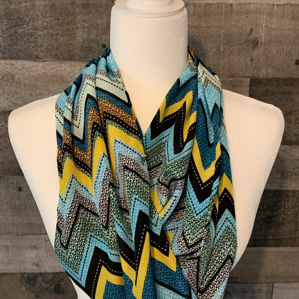 Chevron Infinity Scarf - Picture 6 of 16